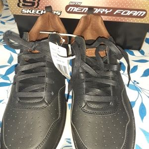 Skecher shoes memory foam